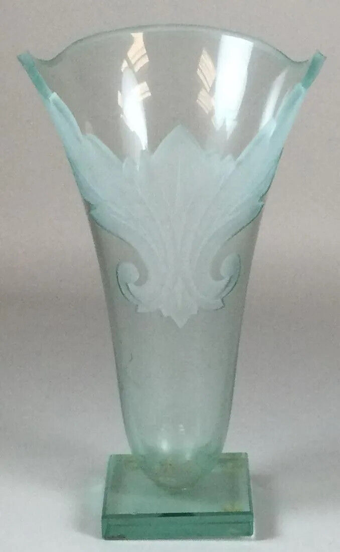 Gunter Lune Frosted Glass Vase