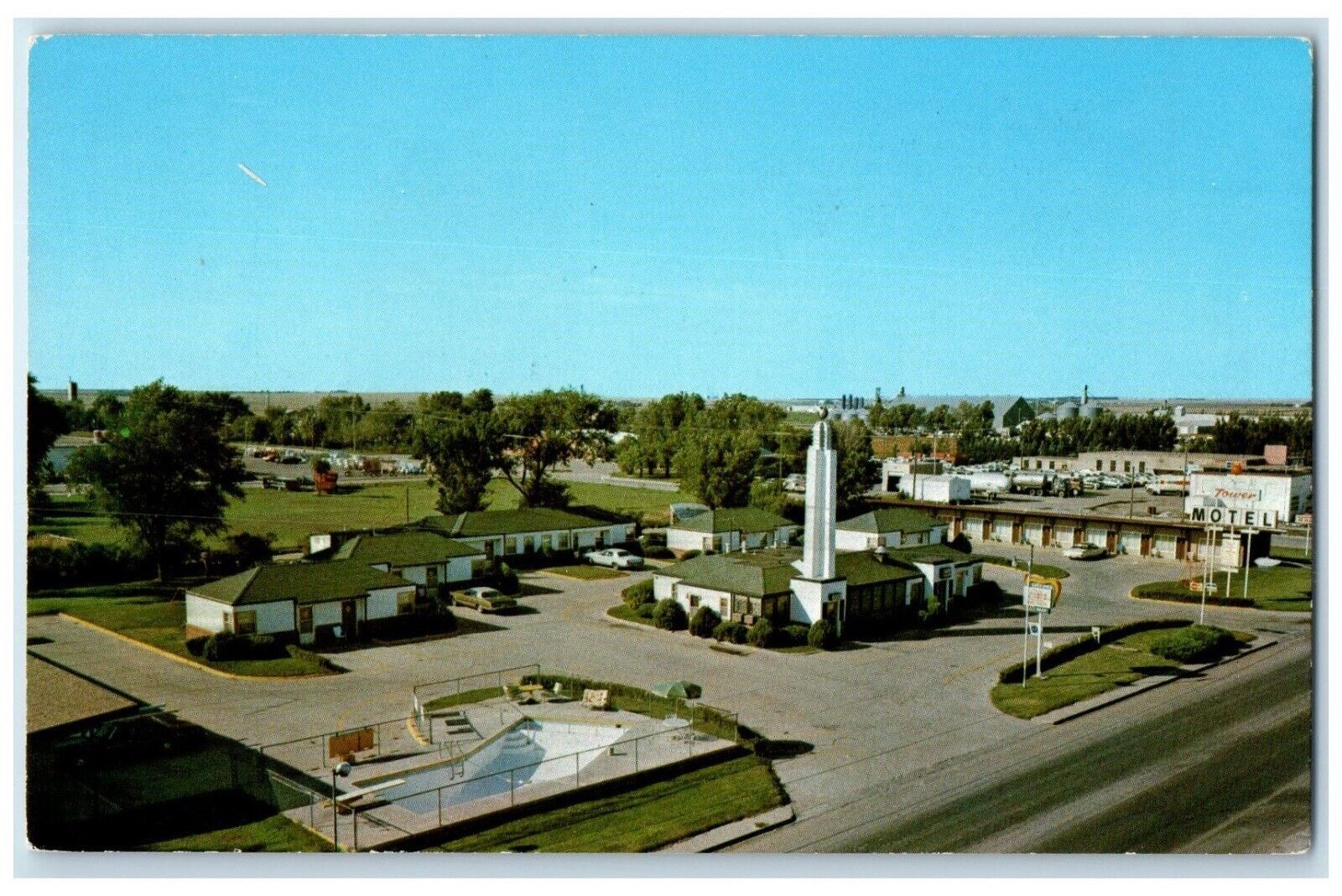 c1960\'s Tower Motel & Lounge Holdrege Nebraska NE Unposted Vintage Postcard