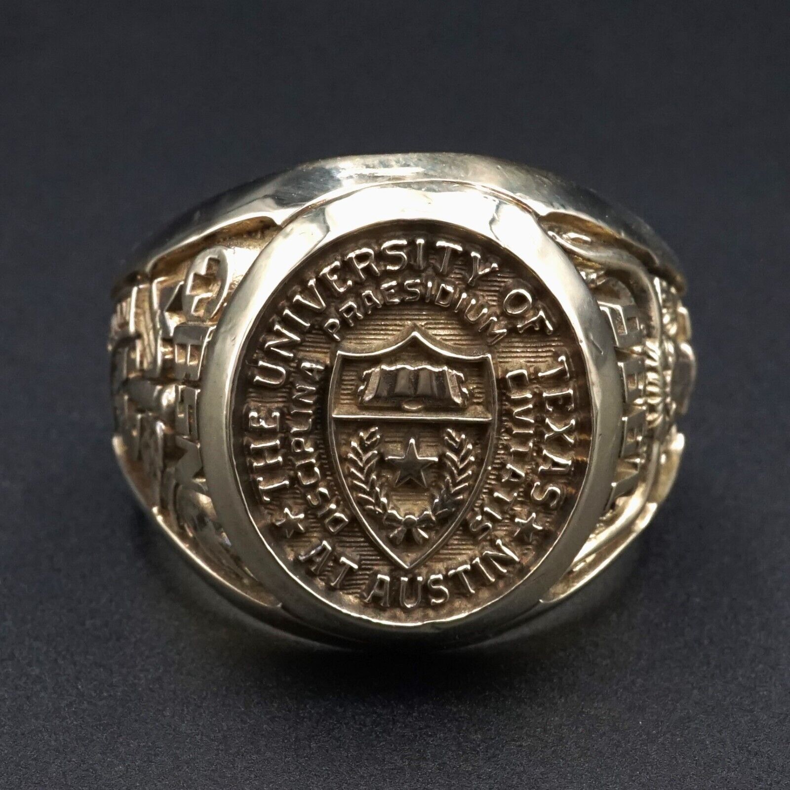 1996 University of Texas seal bachelor of science in nursing 10k gold class ring