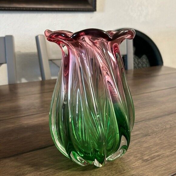 Teleflora accent glass  vase vintage pink and green 8.5\'\'