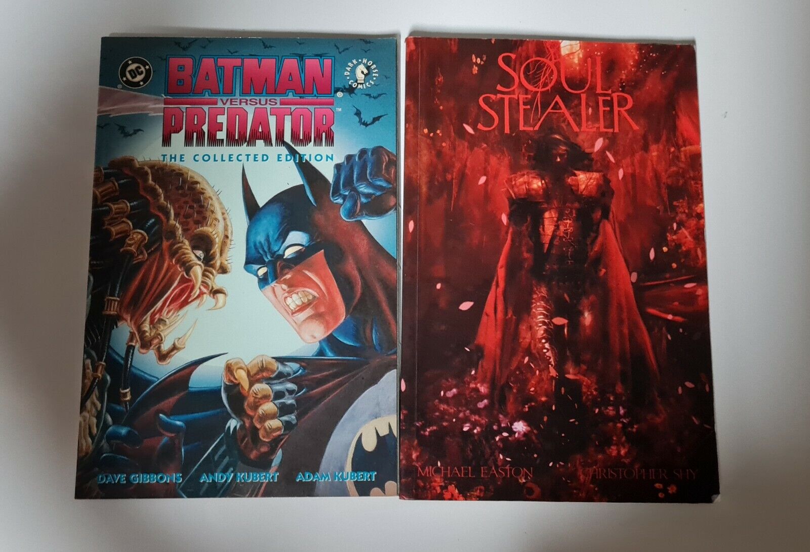 Batman Versus Predator TPB/Soul Stealer TPB (USED)