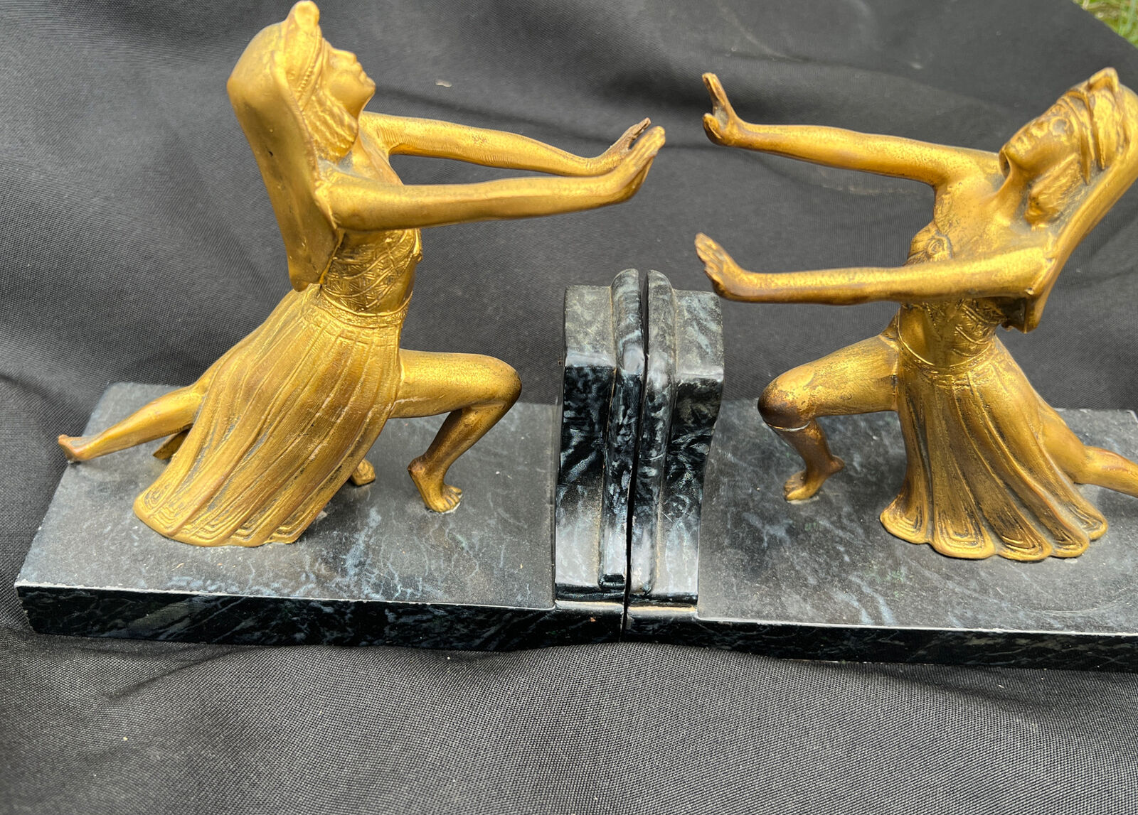 queen of nile cast bookends Vintage