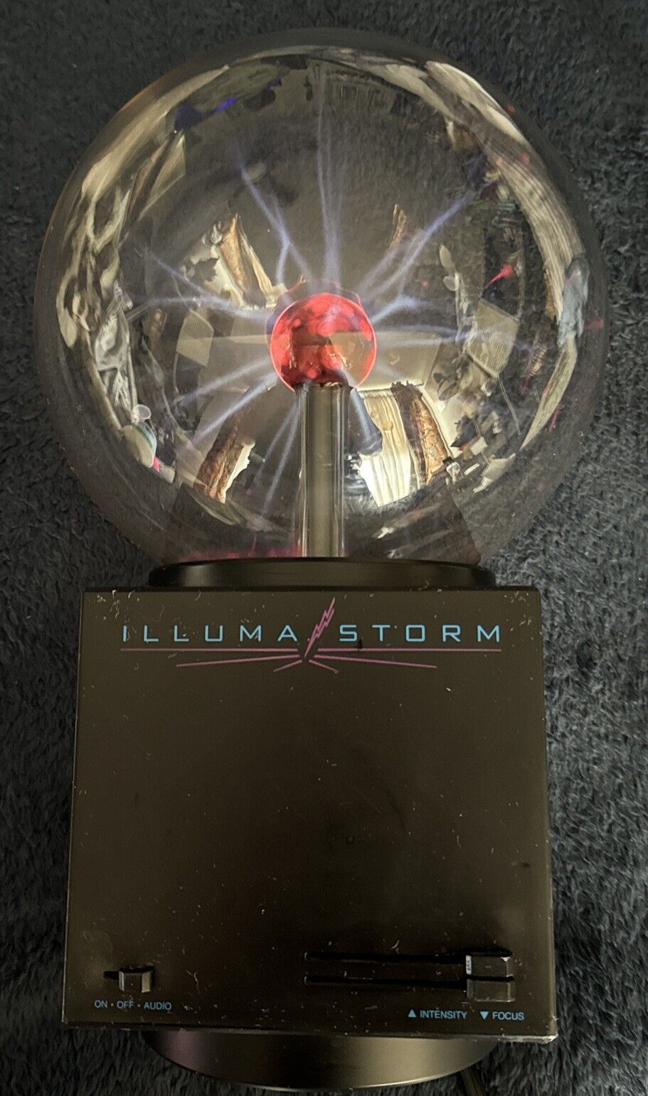 Illumastorm Realistic Vintage Globe Strobe Light 14”