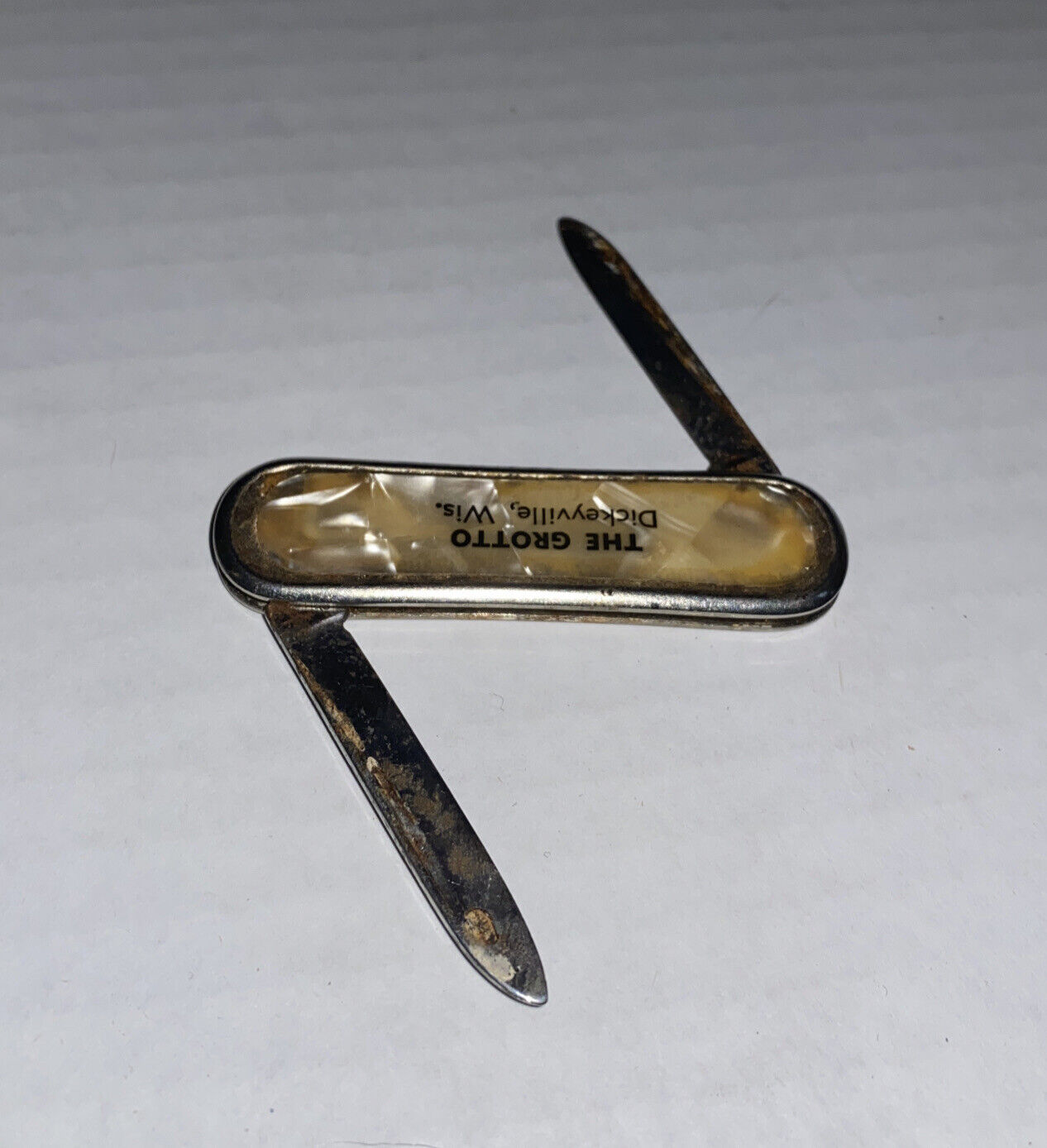 USED Grotto Dickeyville WIS Knife by COLONIAL Pearl Vintage Folding Pocket