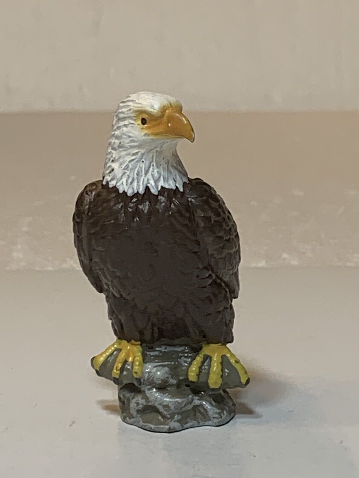 Schleich Bald Eagle Pearched Retired Wild Life. Birds of Prey.