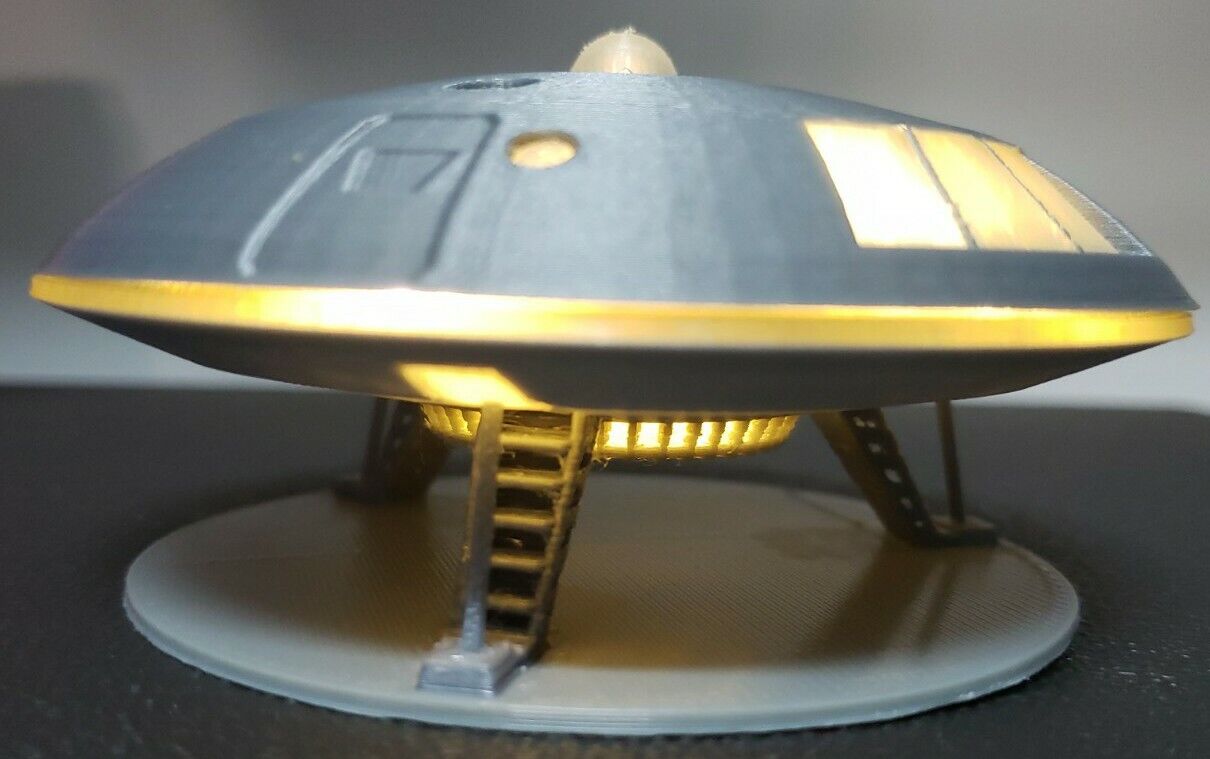 Jupiter 2 [from Lost in Space] - with battery-powered lights - small