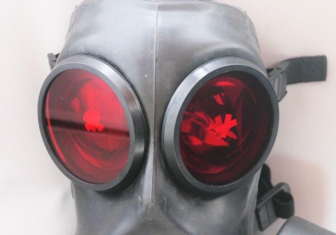 FM12 GAS MASK OUTSERTS GENUINE SAS RED RUBBER LENSES (GAS MASK NOT INCLUDED) 