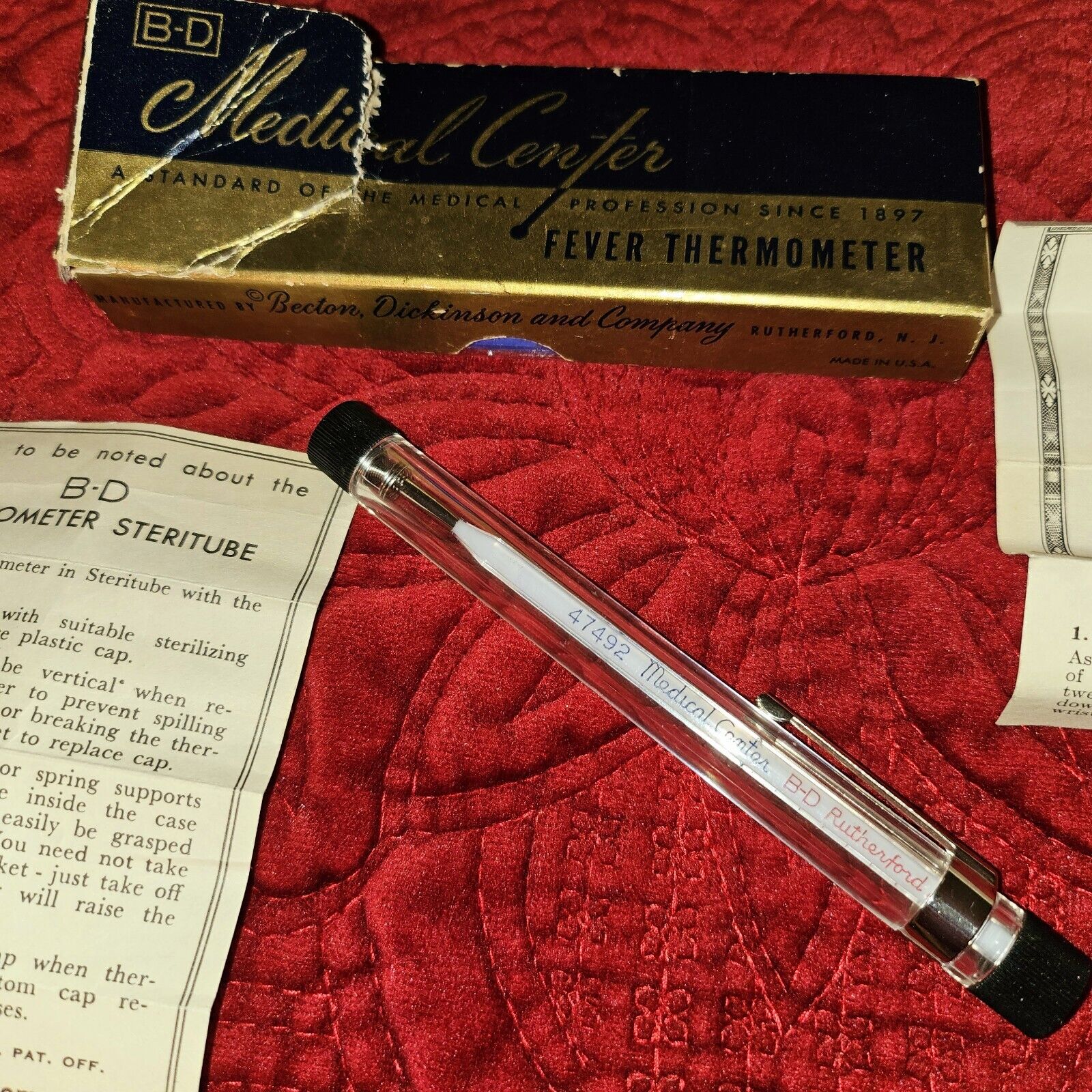 Vintage 1950's Medical Center Glass Oral Fever Thermometer W/ Box Case Steritube