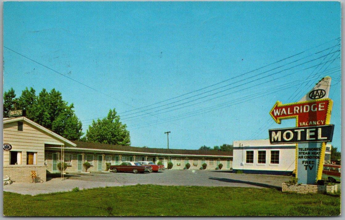 Walnut Ridge, Arkansas Postcard WALDRIDGE MOTEL Highway 67 Roadside Chrome 1960s