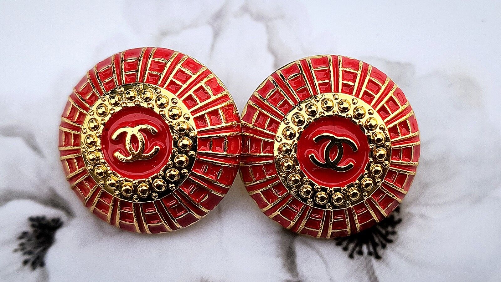 10 Chanel Stamped RED Gold Round Steel Buttons 21 mm Set Of 10