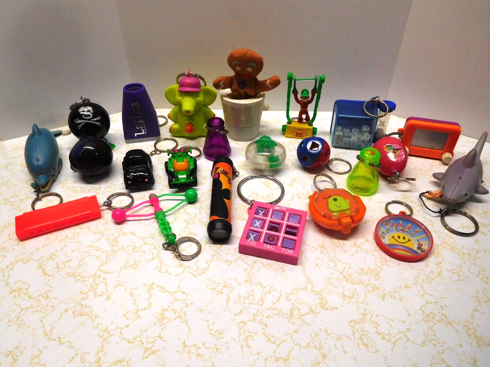 23 Vintage Mechanical Games/Toys Keychains Barbie TicTacToe,EtchSketch,Curious G