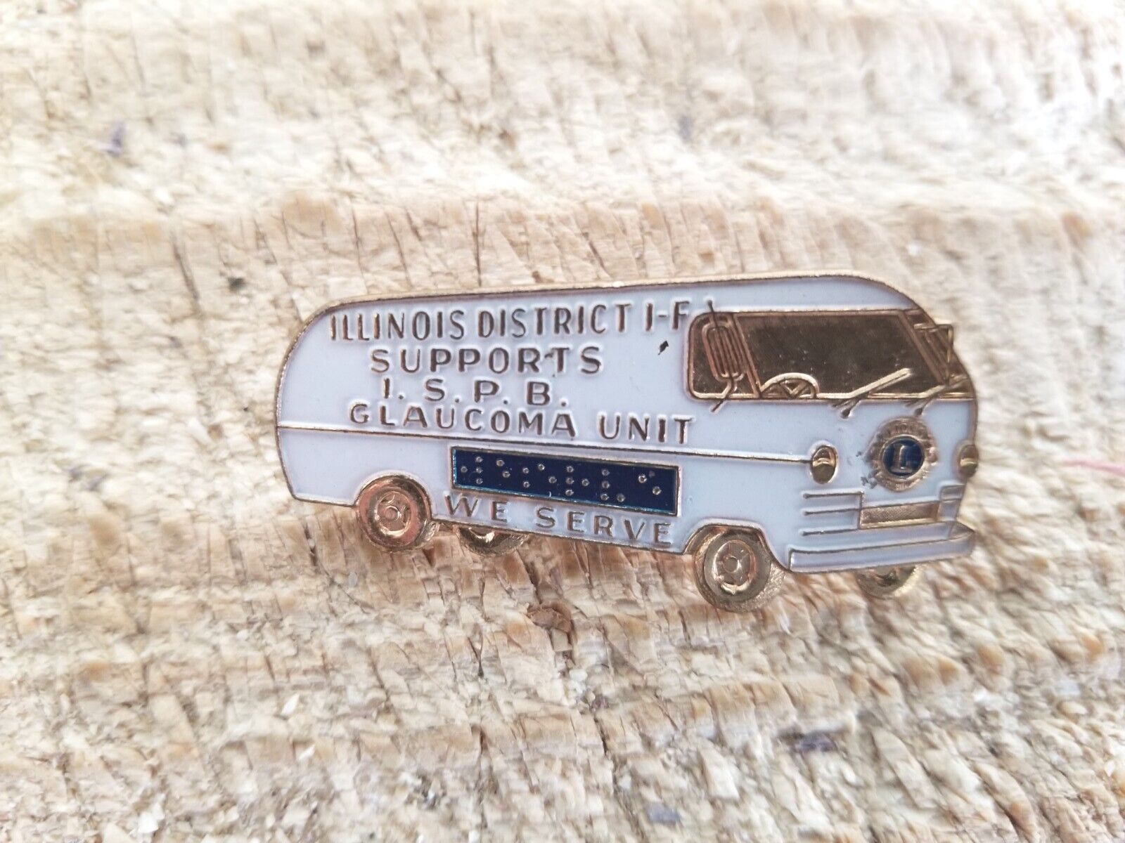 Vintage Lions Club Lapel Pin White Bus Illinois District 1-F Glaucoma Unit*6