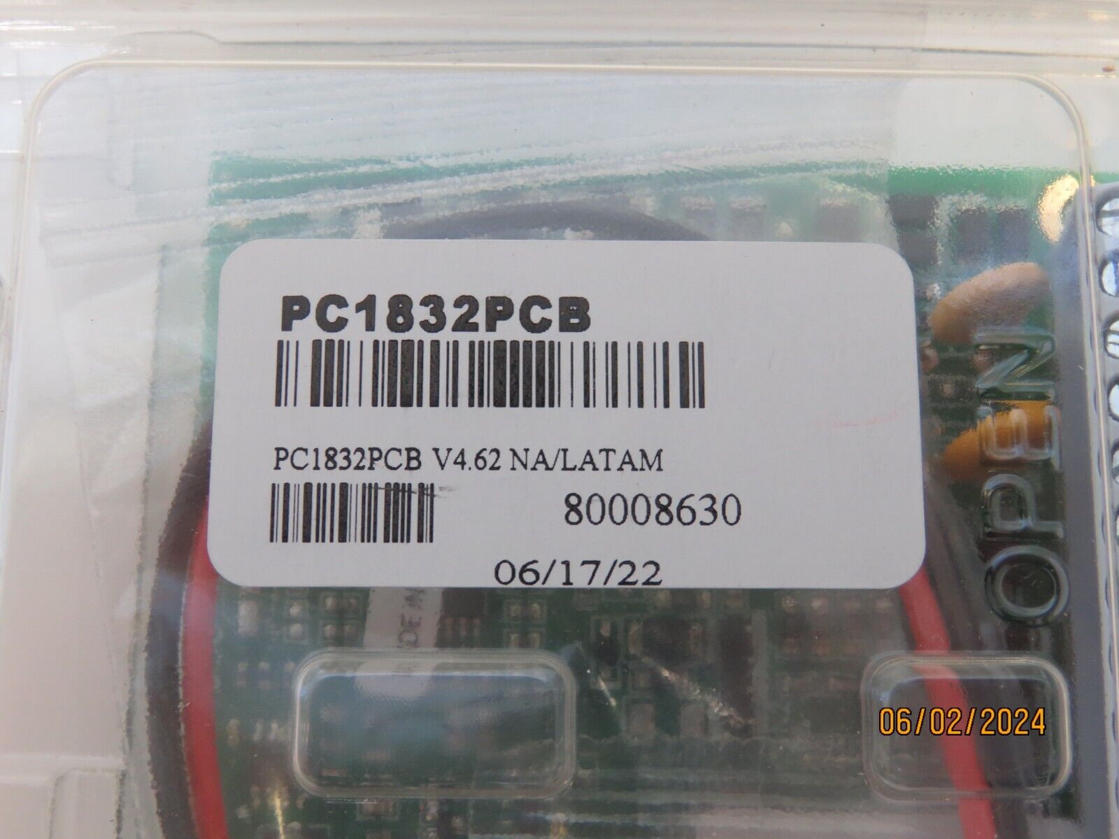 DSC PC1832 PowerSeries 8-32 Zone Alarm System Motherboard PC1832PCB Board Only