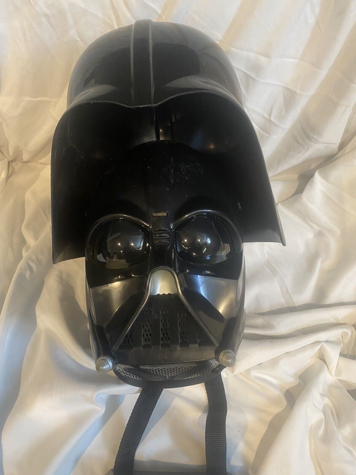 2004 Star Wars Darth Vader Mask With Voice Changer & Removable Helmet Works Well