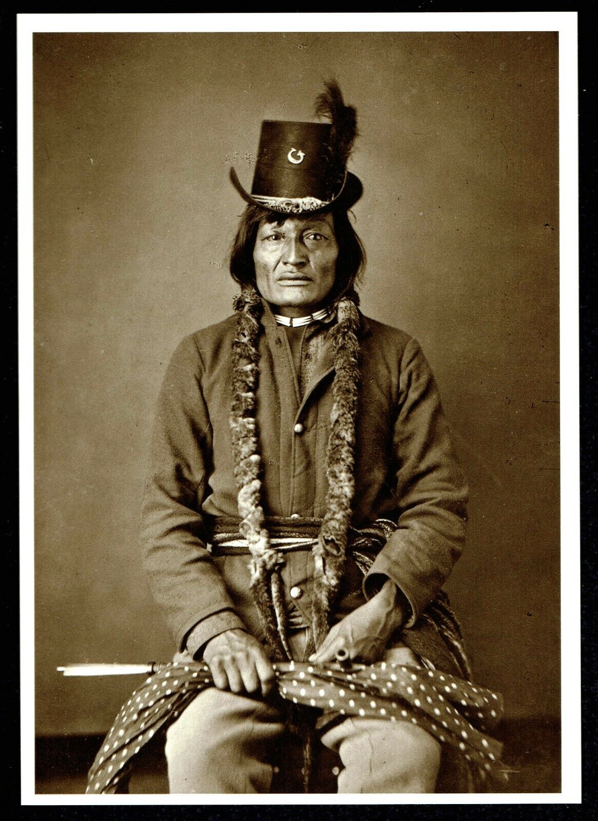 ⫸ 902 Postcard LONG SOLDIER Hunkpapa Indian Chief 1874 Photo by O.S. Goff NEW