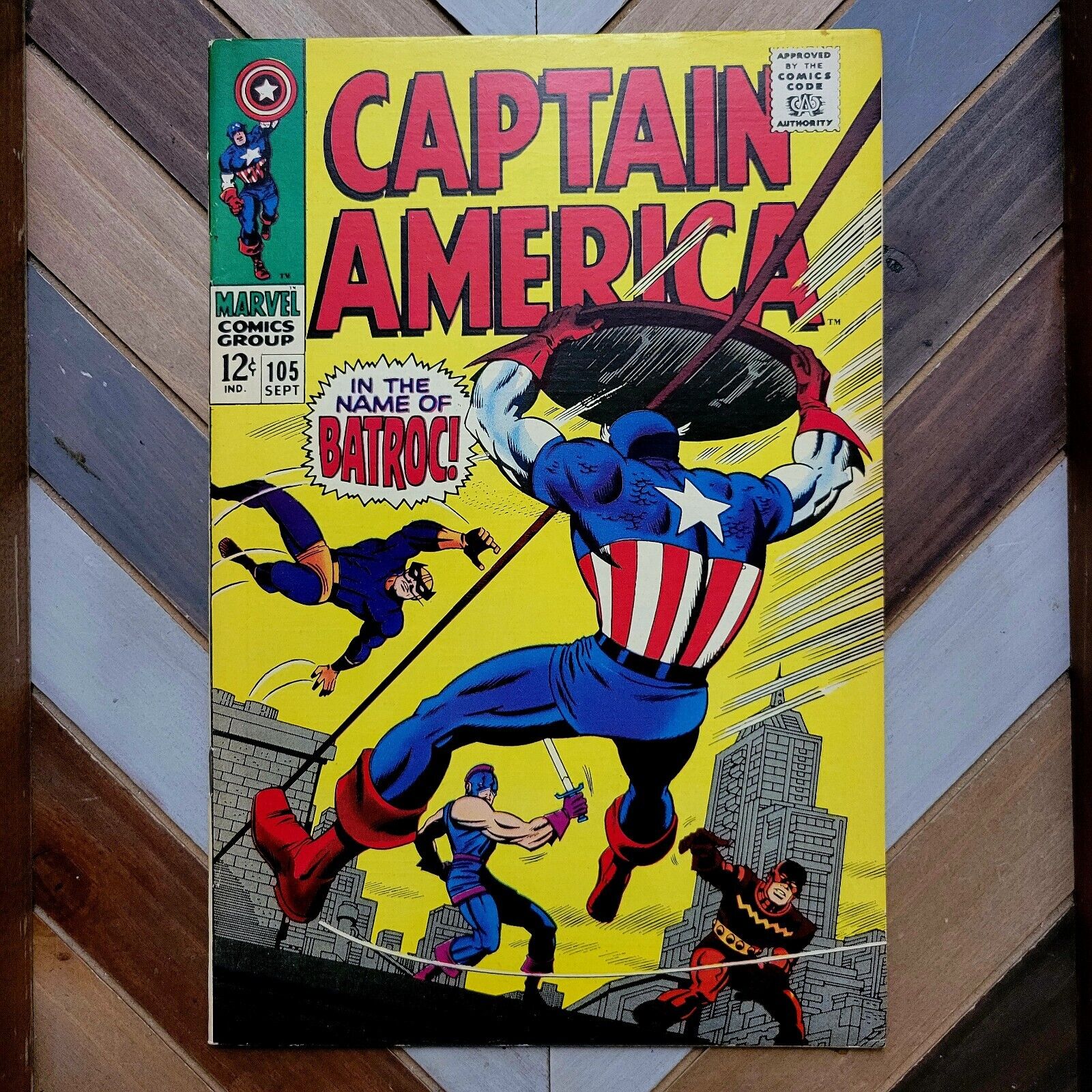 Captain America #105 VF+ (Marvel 1968) HI GRADE Batroc, Swordsman, Living Laser
