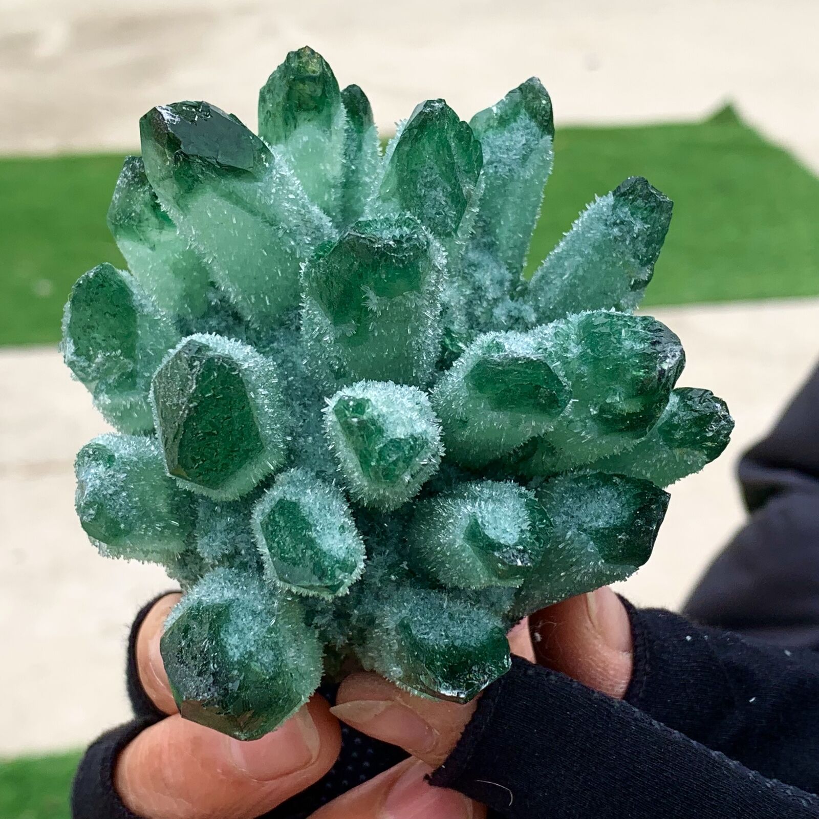 323G New Find green PhantomQuartz Crystal Cluster MineralSpecimen