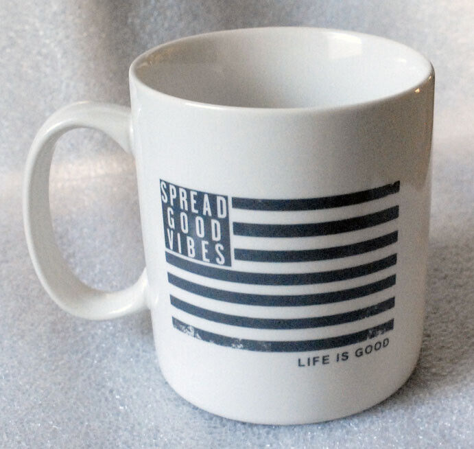 LIFE IS GOOD Spread Good Vibes mugs gray white flag design DO WHAT YOU LOVE