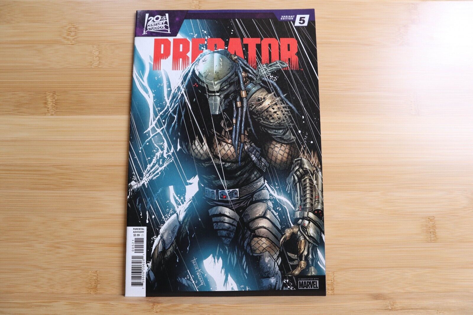 Predator #5 Tyler Kirkham Variant Marvel Comic Book - 2023