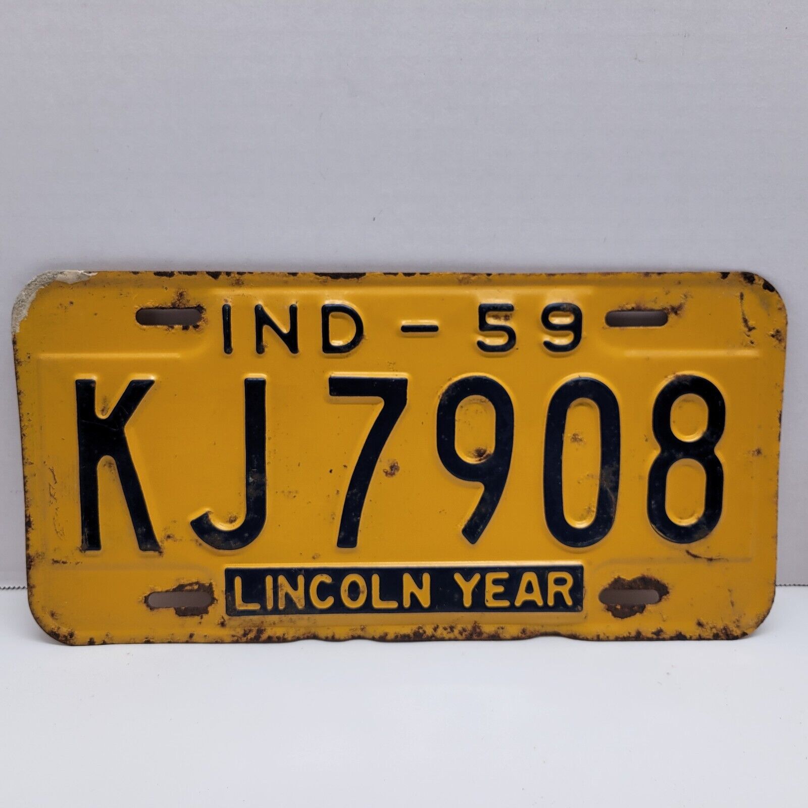 VTG 1959 Indiana Lincoln Year License Plate Tag KJ7908 Yellow & Black Original