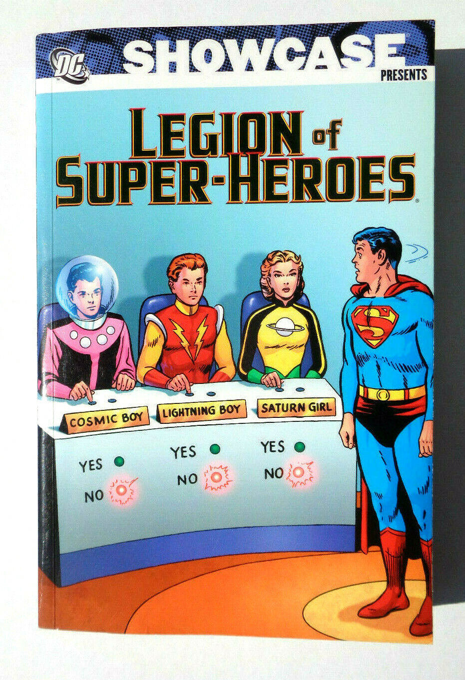 DC Showcase Presents LEGION OF SUPER-HEROES Volume 1 