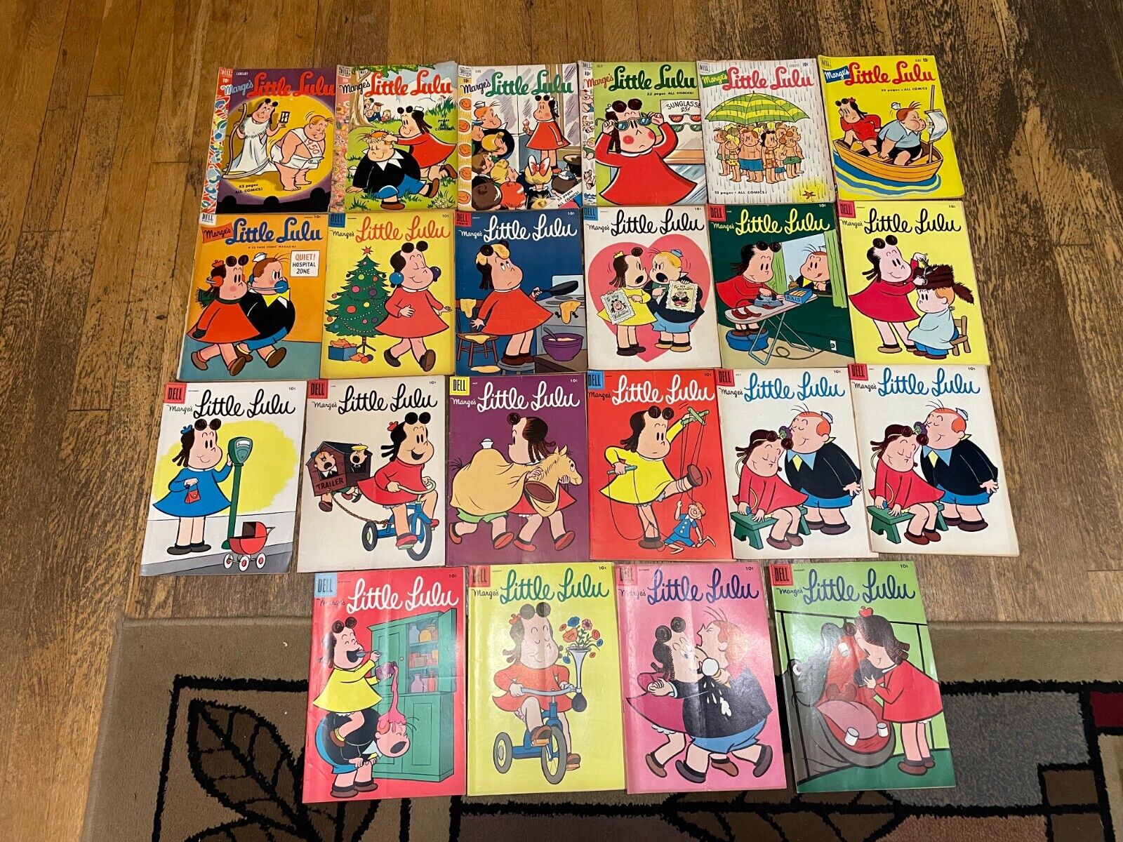 Comic Book Lot Golden Age Marge\'s Little Lulu - 22 Issues - 1950\'s
