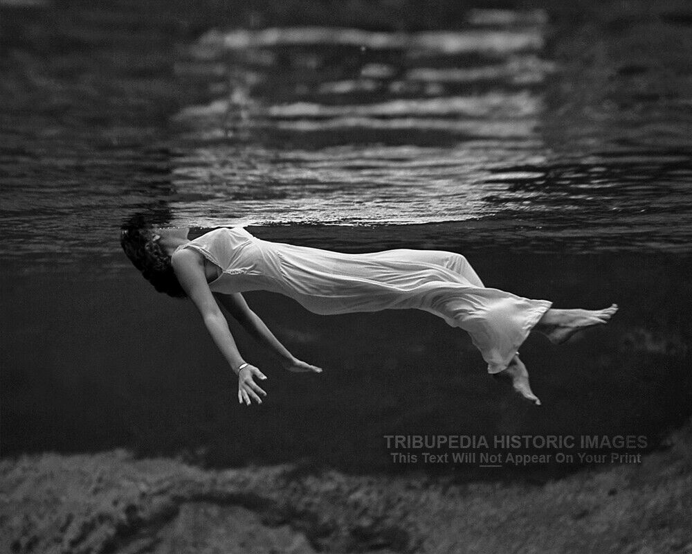 1947 Floating Woman Photo Toni Frissell - Weeki Wachee Vintage Lady in the Water