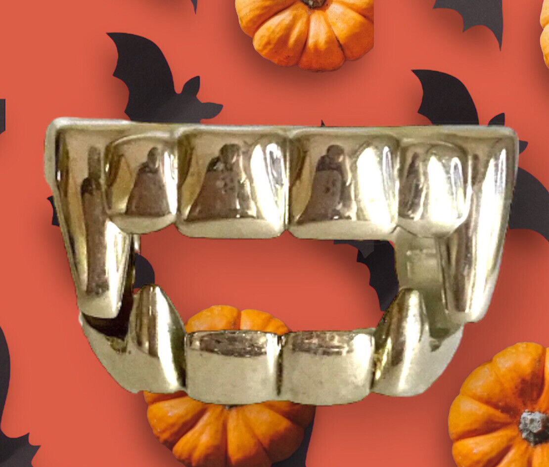 Dracula Vampire Teeth Bottle Opener Halloween Metal Silver Gama-Go 