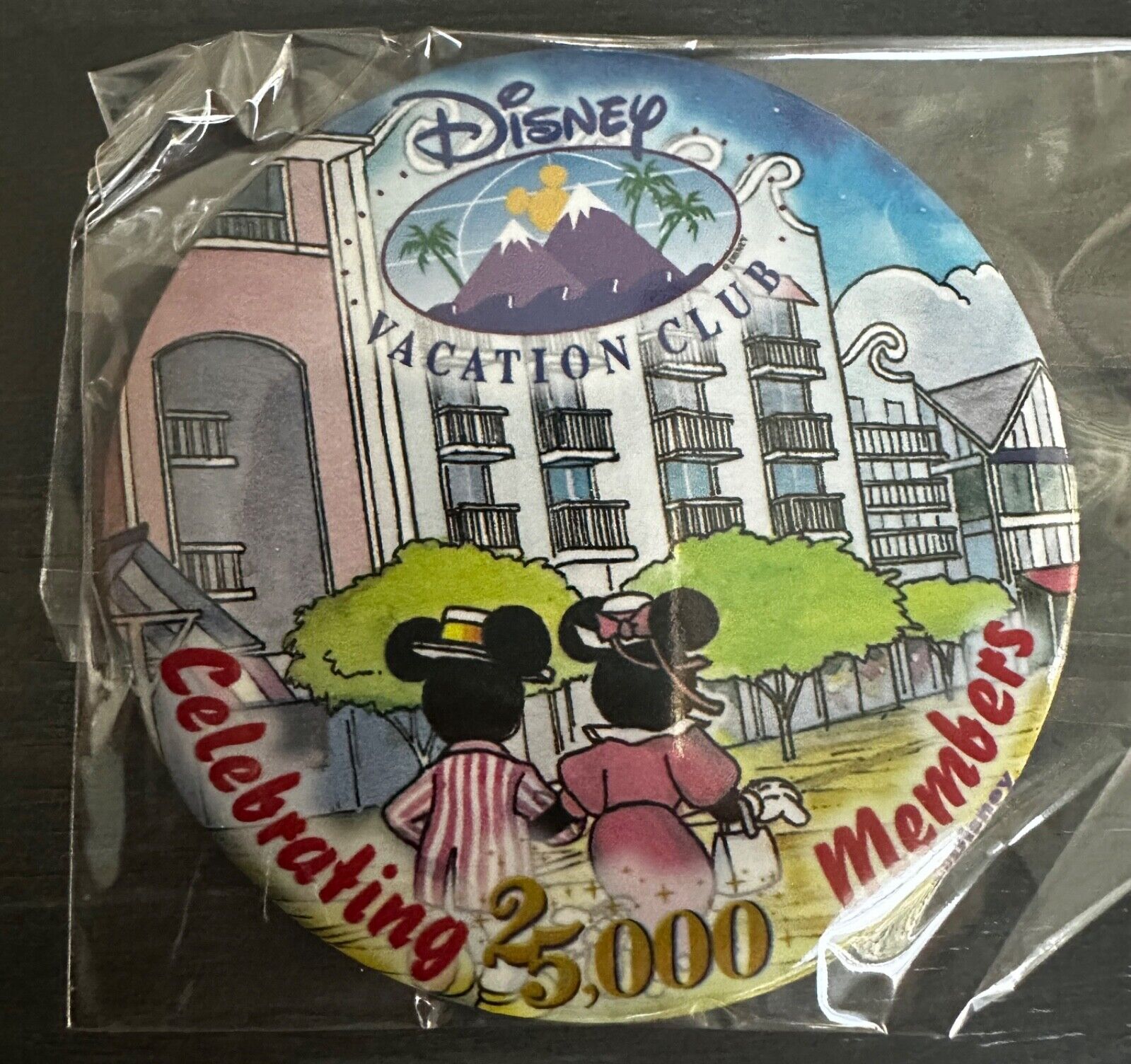✨Vintage Disney Vacation Club Celebrating 25,000 Members Disney 3” Pin NEW