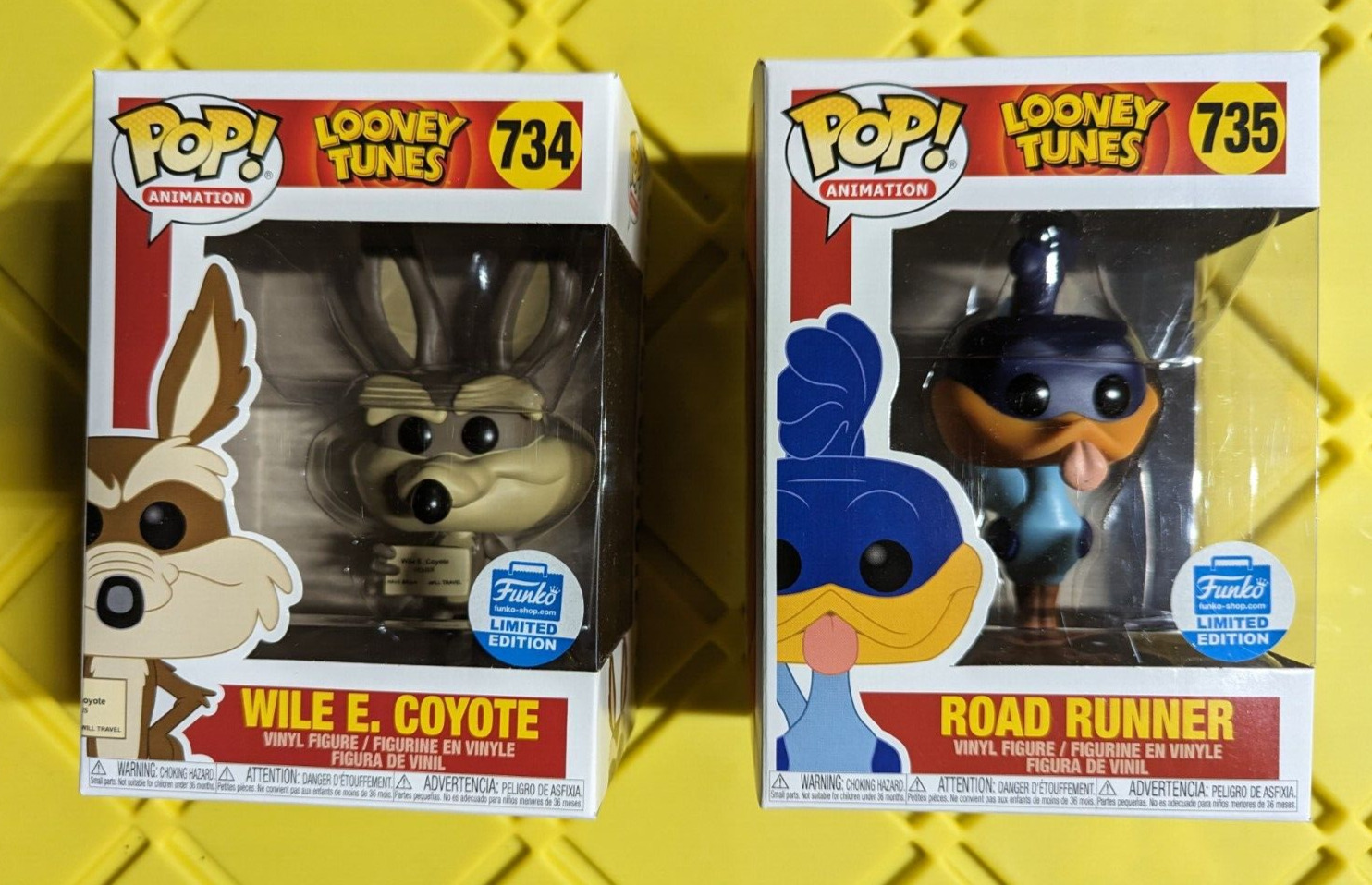 Funko Pop Looney Tunes Wile E Coyote #734 Road Runner #735 Funko Shop LE