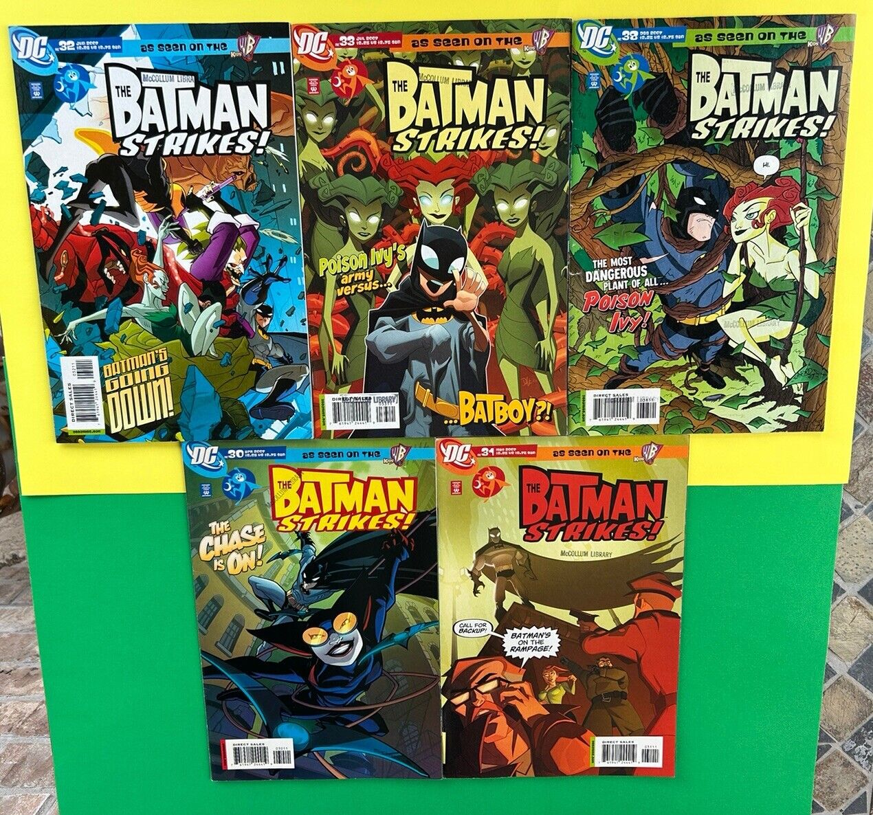 Batman Strikes DC Comic Lot. Issues 30-33, 38. (5 Comics) Batman, Cat Woman.