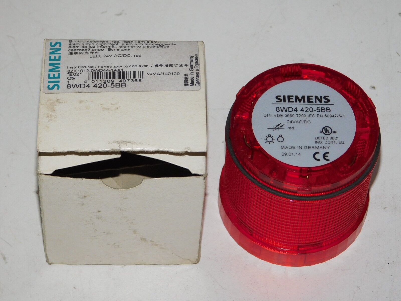 New Siemens 8WD4 420-5BB Replacement Flash Light 24V AC/DC Industrial Germany