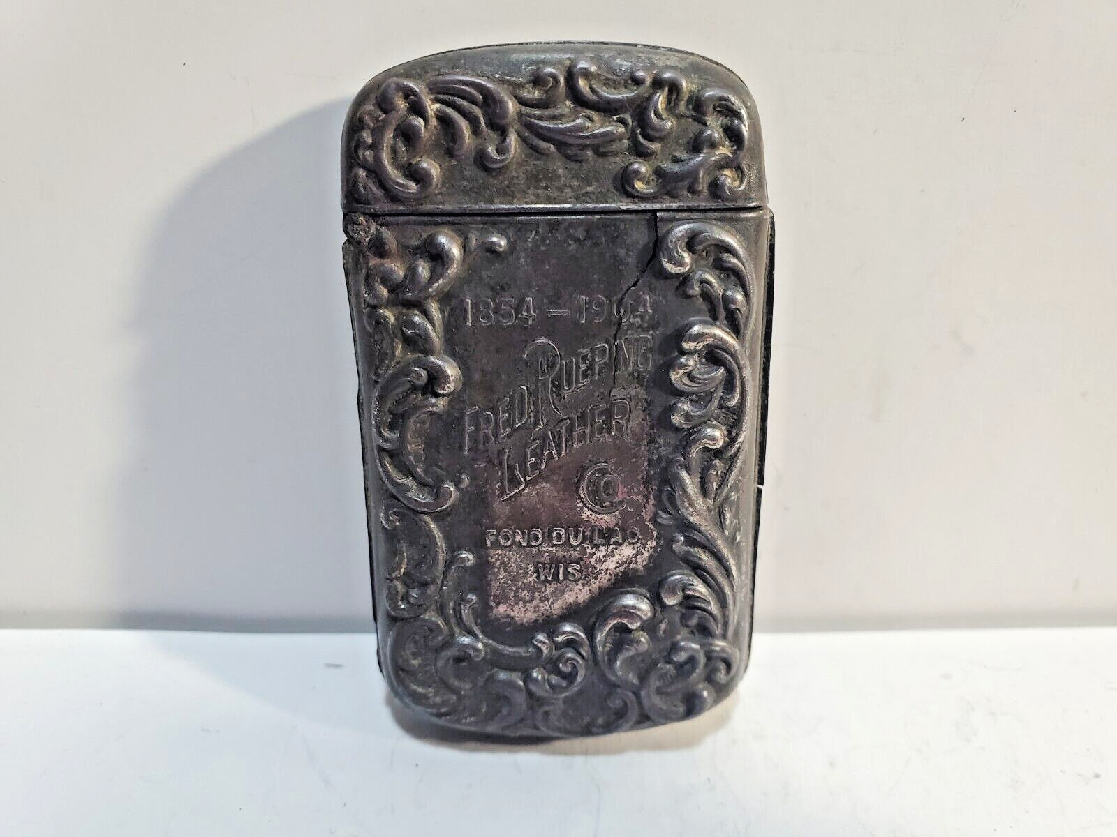 Vintage  Winnebago 1904  Ornate Silver  Match Safe  CASE  Vesta Holder  6790/31