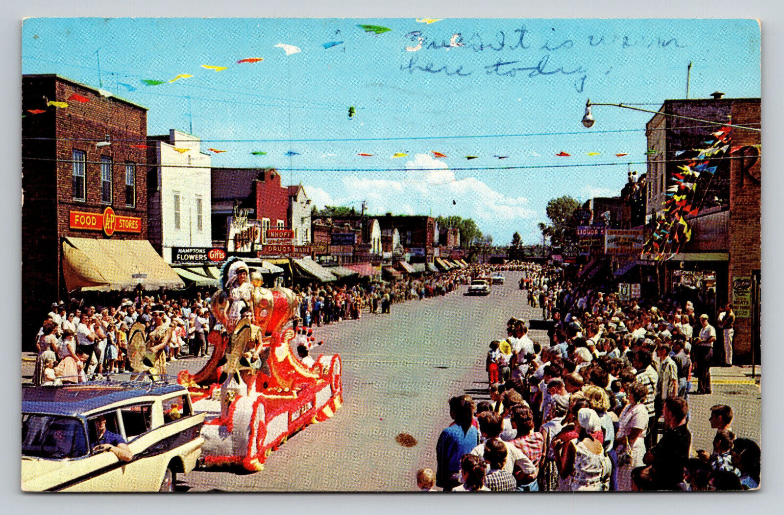 Hayward Wisconsin Musky Festival Parade c1960 WI Postcard