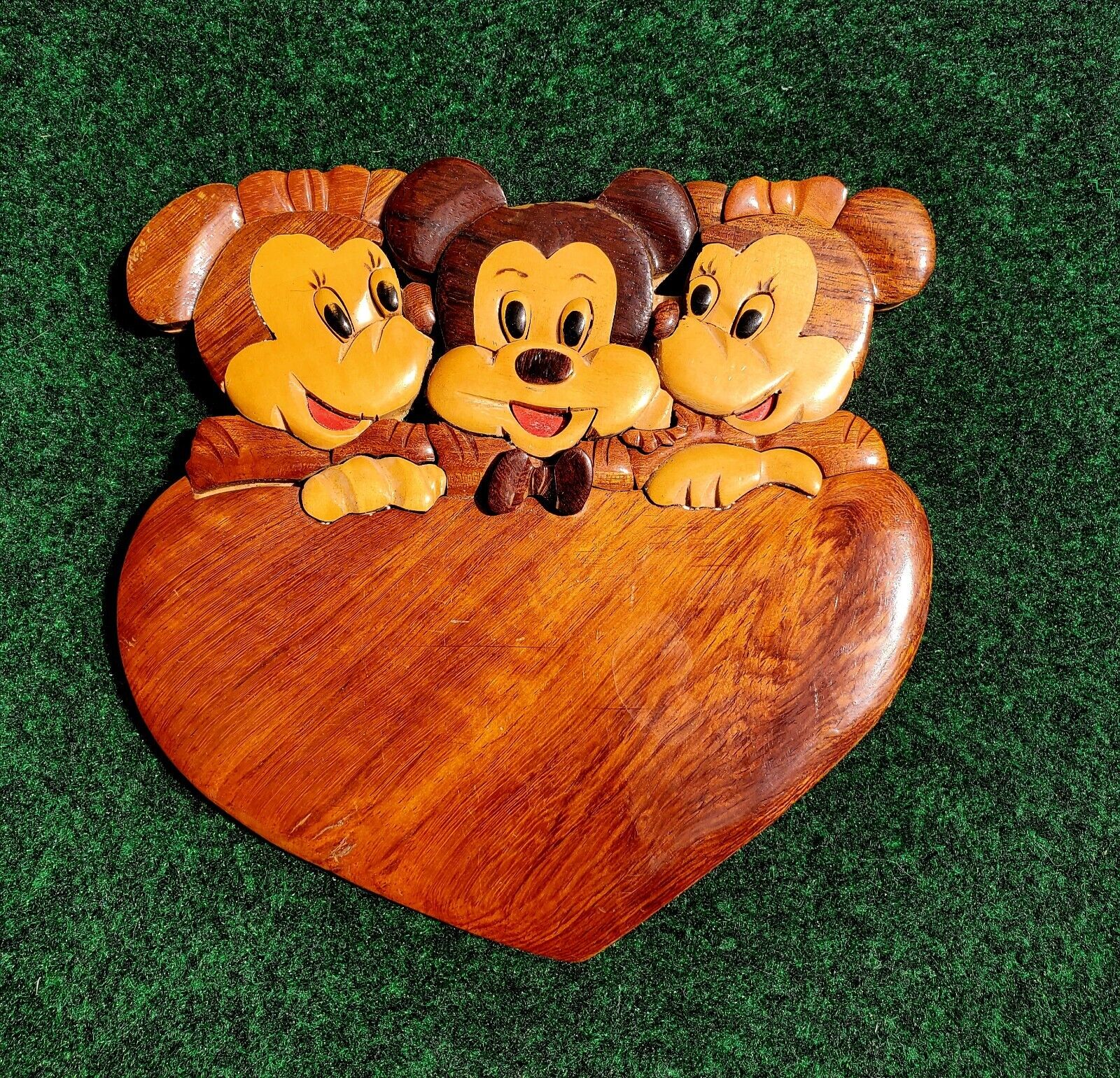 VTG Walt Disney Mickey Minnie Mouse Wood Wall Plaque Hanging