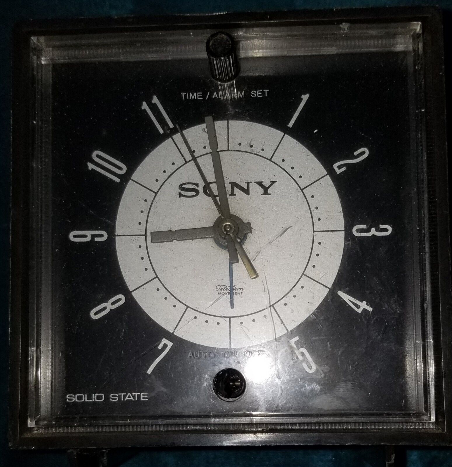 Sony Solid State Alarm Clock AM Radio Walnut 1950\'s Telechron Movement Cube