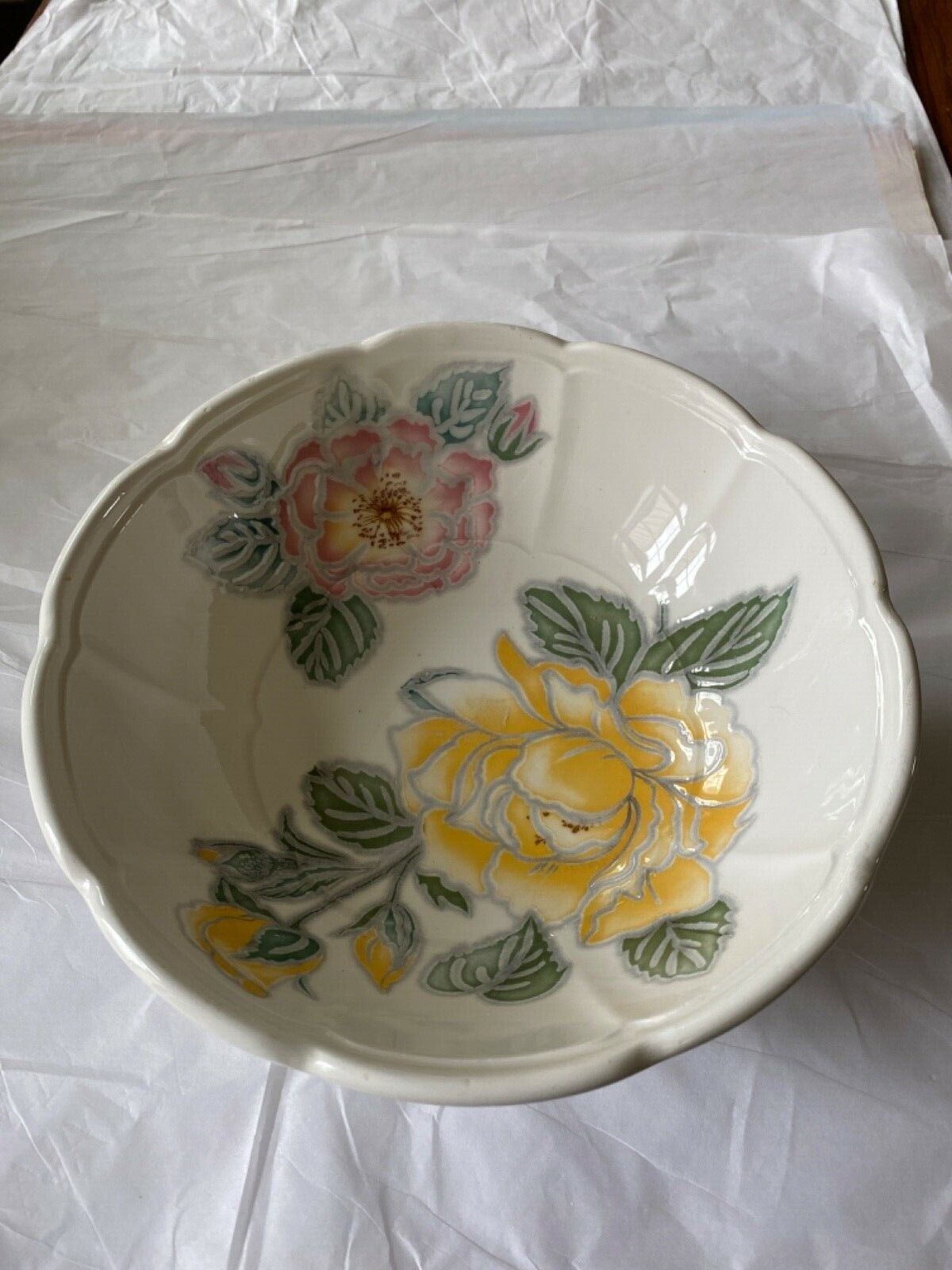 VINTAGE ITALIAN HIMARK COLLECTIBLE SERVING BOWL WITH GORGEOUS FLORAL DESIGN