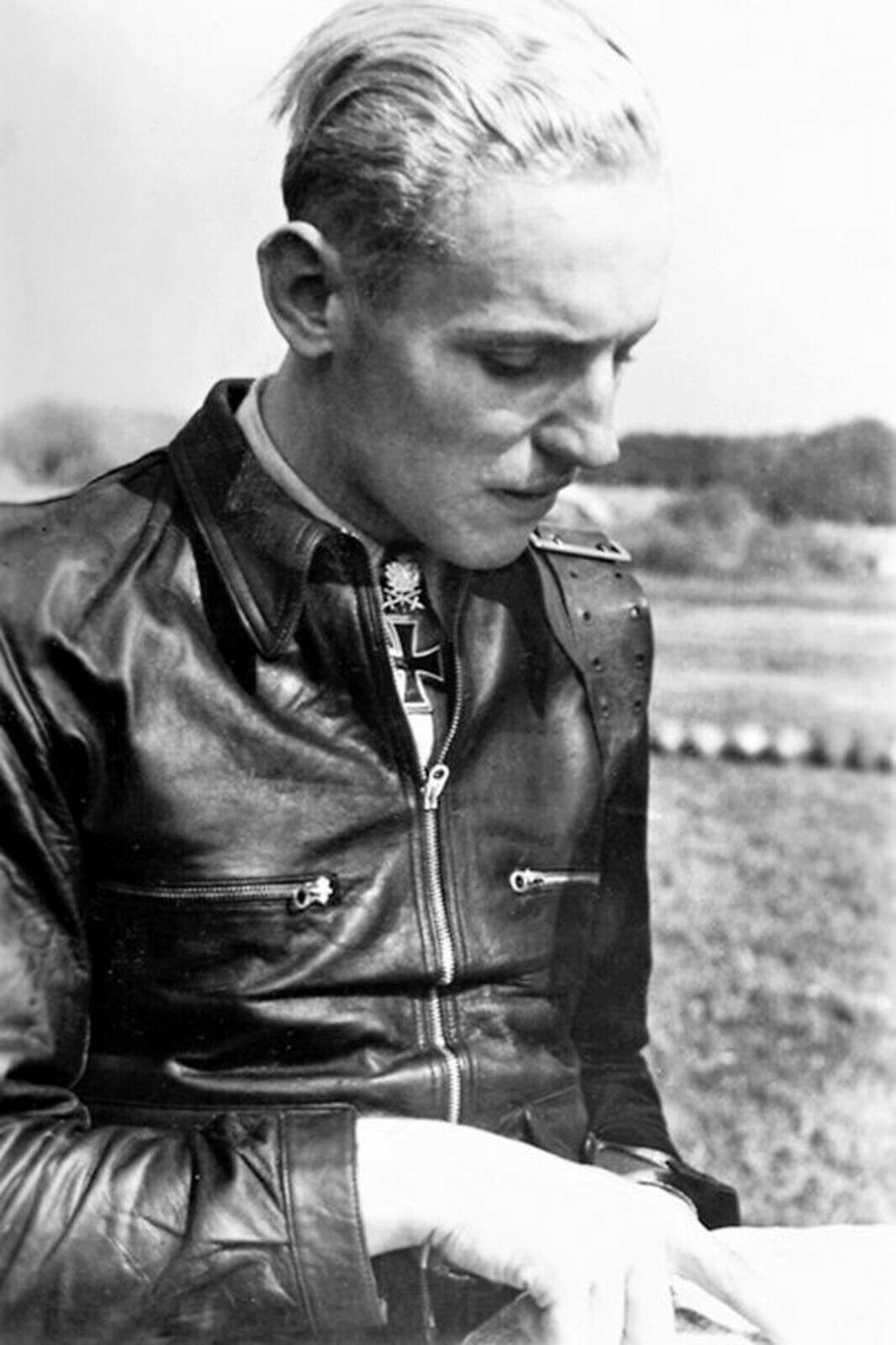 Most sucessful German fighter pilot Erich Hartmann WW2 Photo Glossy 4*6 in F020