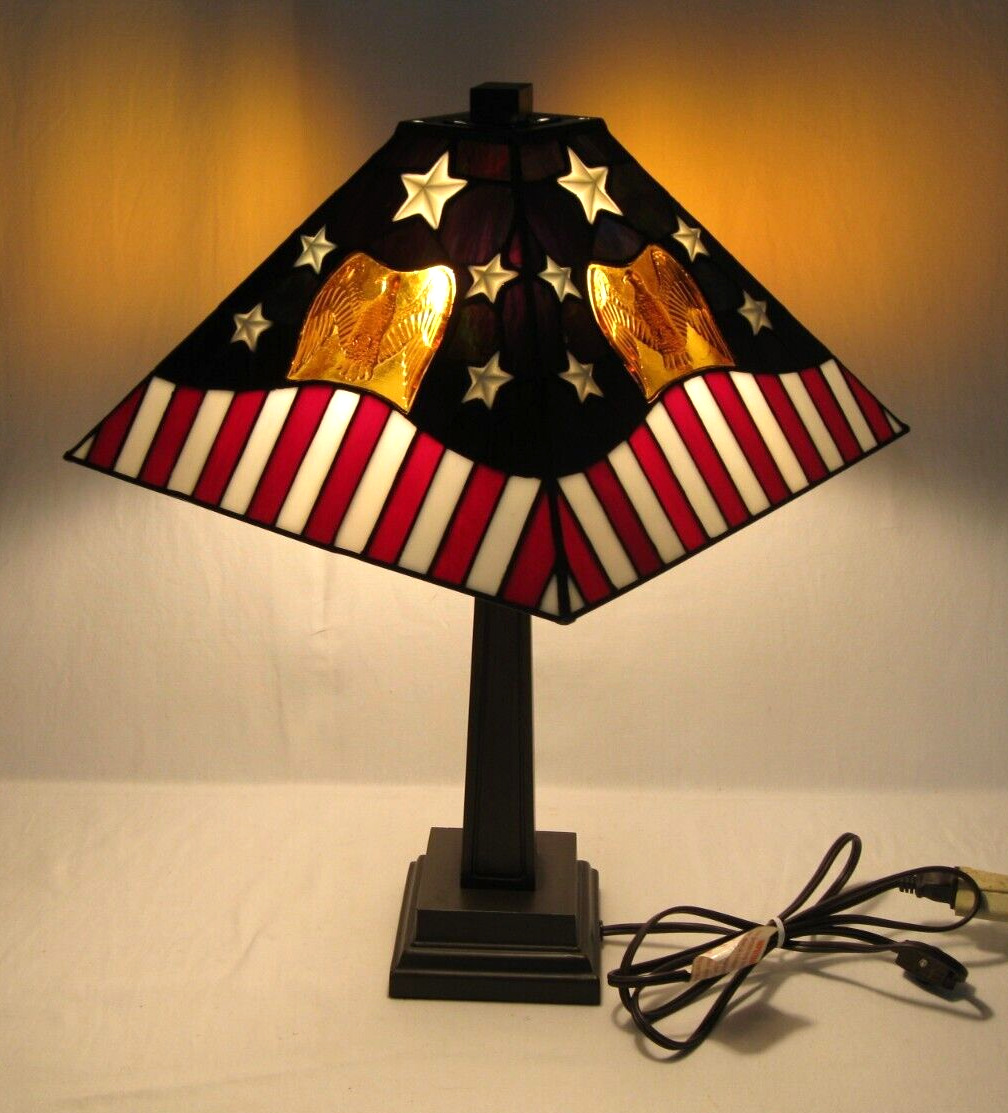 Vtg. Americana Patriotic USA Flag, Eagle- Pyramid Shape, TIFFANY STYLE Lamp