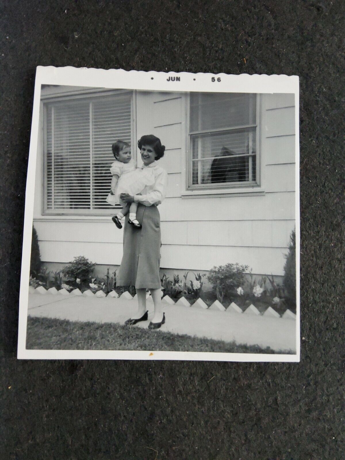 Vintage Press Photo Black & White Woman and Child Ohio June 1956 3.25