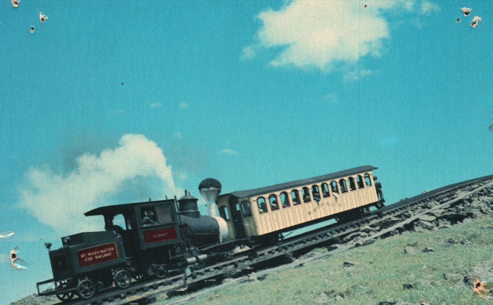 Postcard Close-Up Of Mount Washington Cog Railway Engine And Car New Hampshire