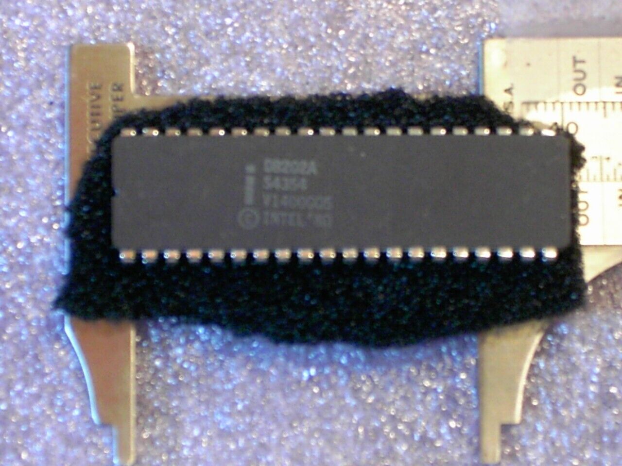 Intel 8202 Dynamic Ram Controller