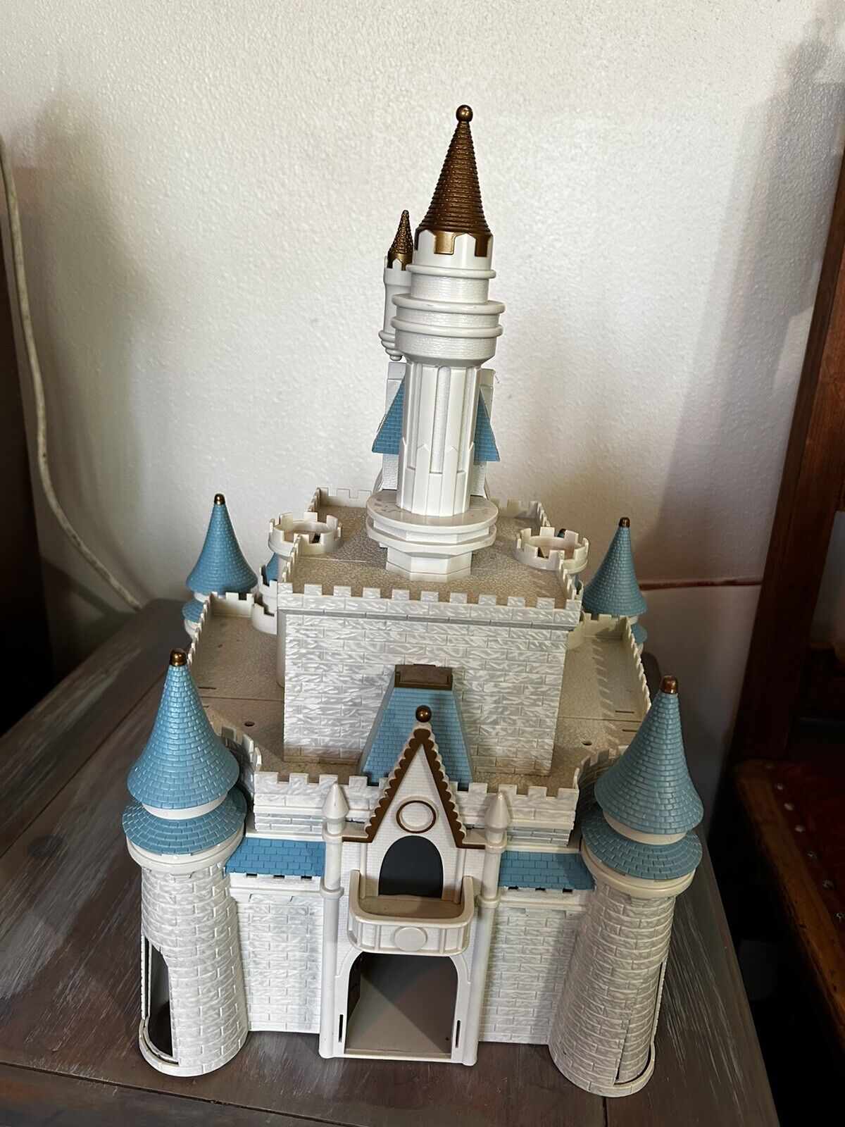 Vintage Walt Disney World Cinderella Castle Monorail Park Playset  Retired