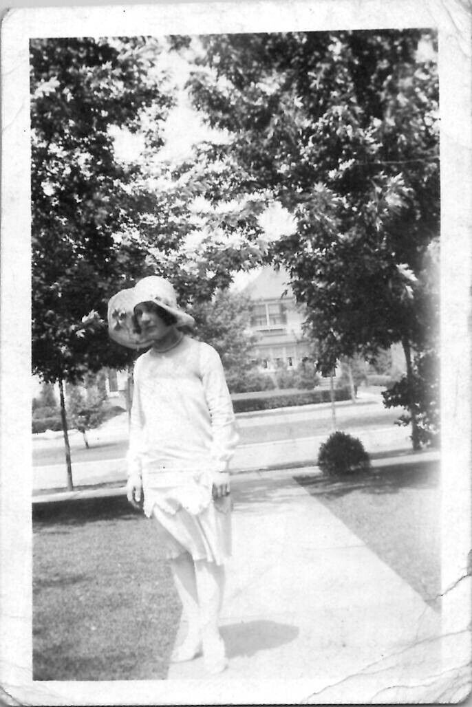 Sexy Flapper Girl Crossdresser Man Beefcake Risqué 1920s Vintage Photo Gay Int