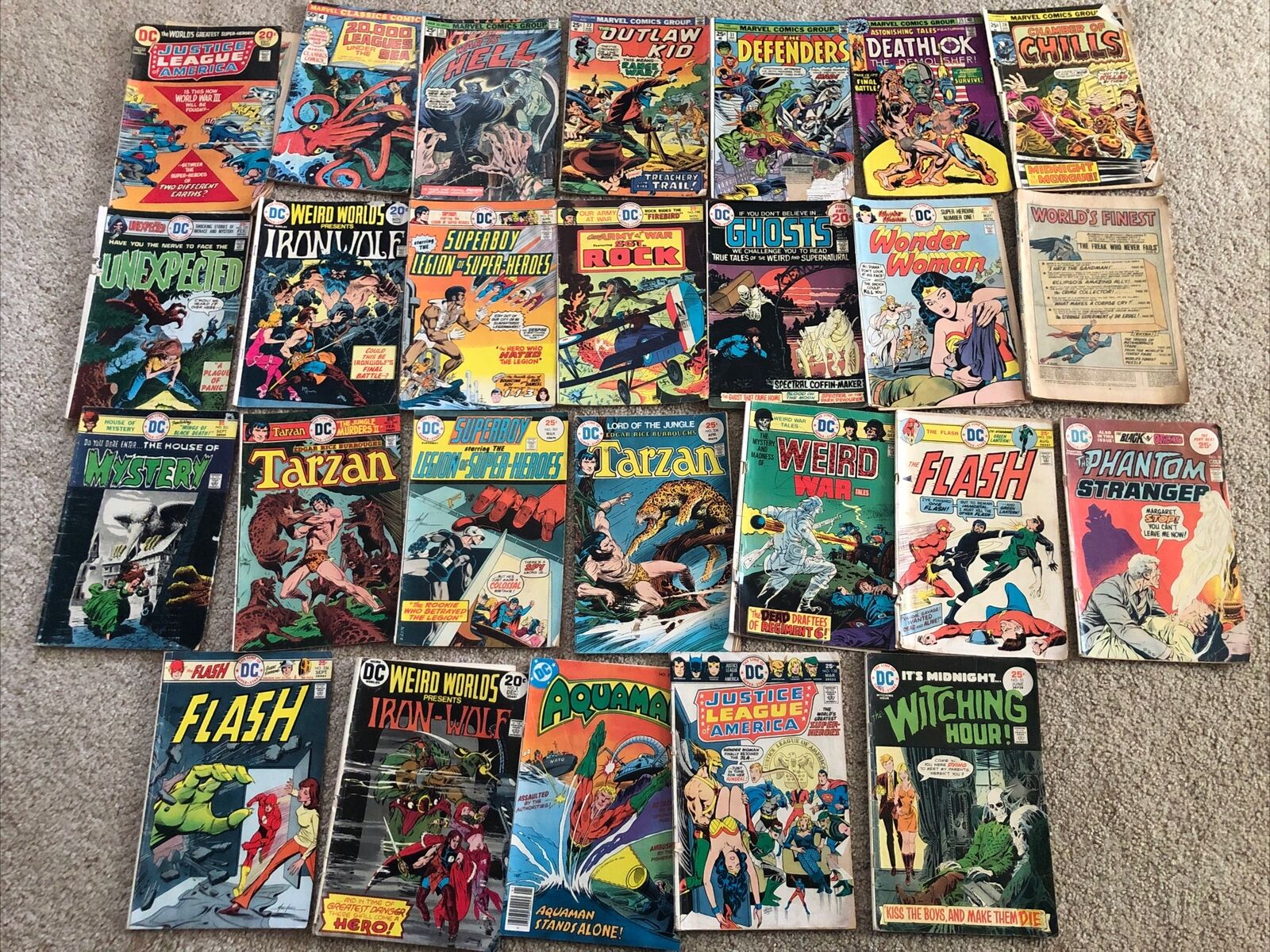 26 Mix Lot Vintage 70's Marvel DC Comic Book Lot Defenders Flash Aqua man