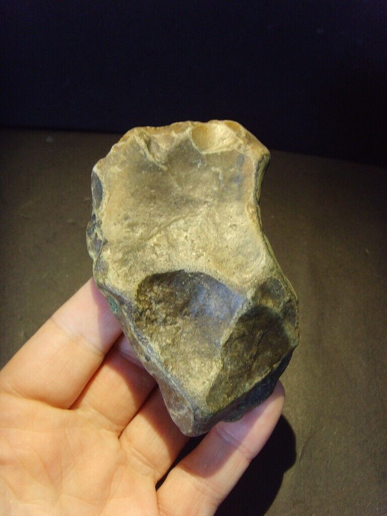 Lower Paleolithic - Fine acheulean scraper . - UK C. 450,000+ BP