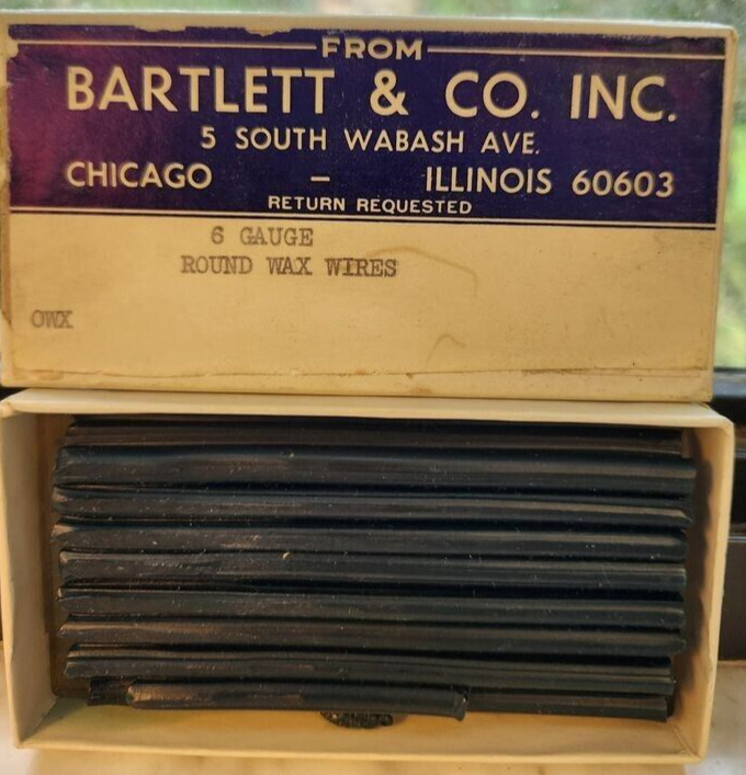 Vintage Bartlett & Co Inc 6 Gauge Round Wax Wires in box Wabash Ave Chicago