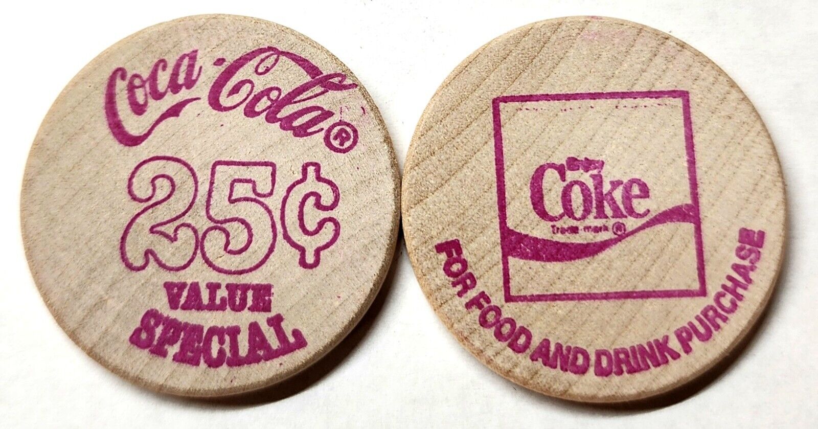 (100) COLLECTABLE COCA-COLA WOODEN 25 CENT TOKENS \