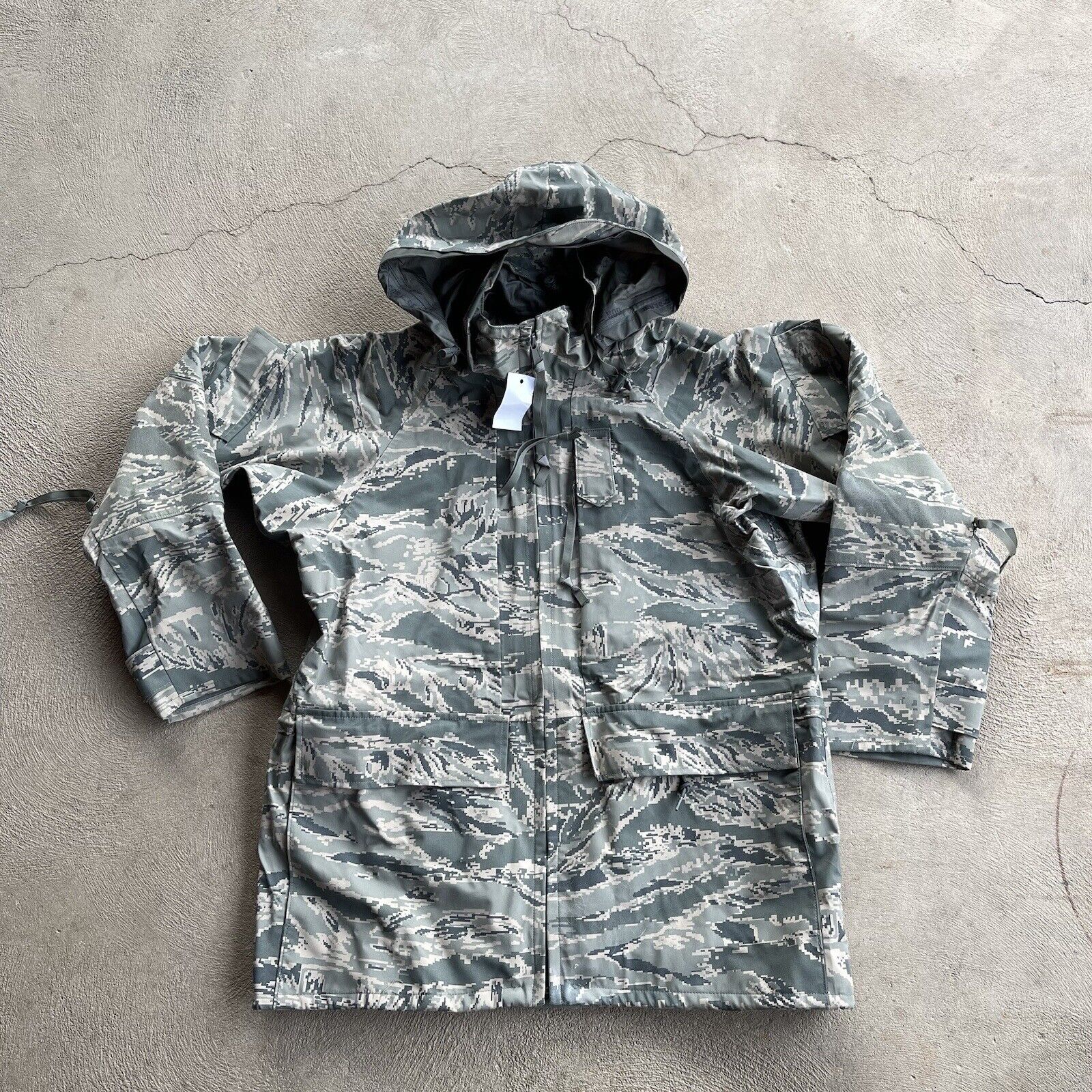 Military Jacket Medium Regular Parka Environmental Camouflage Apecs Tiger Stipe