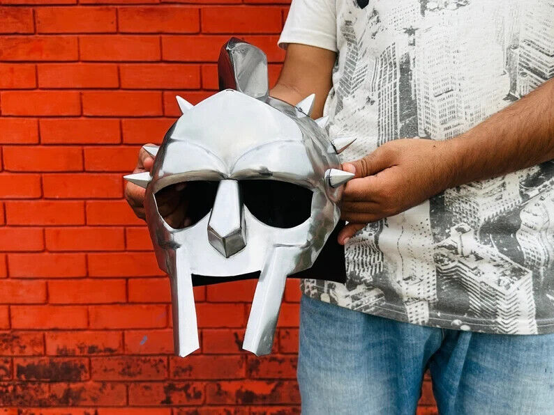 Gladiator Helmet | King Maximus decimus meridians silver finish armor helmet